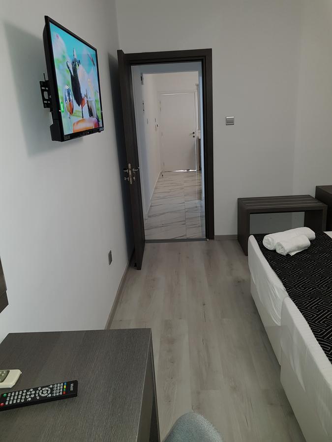 Les Palmiers Petrou Apartments Larnaca Buitenkant foto