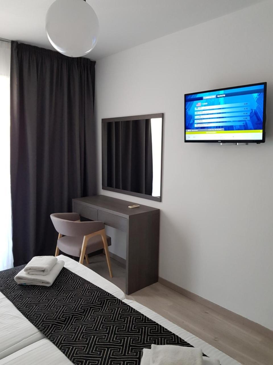 Les Palmiers Petrou Apartments Larnaca Buitenkant foto